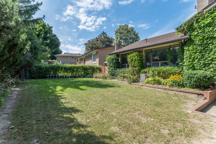 dscf7081-hdr at 54 Ravenscroft Circle, Bayview Village, Toronto dscf7081-hdr at 54 Ravenscroft Circle, Bayview Village, Toronto