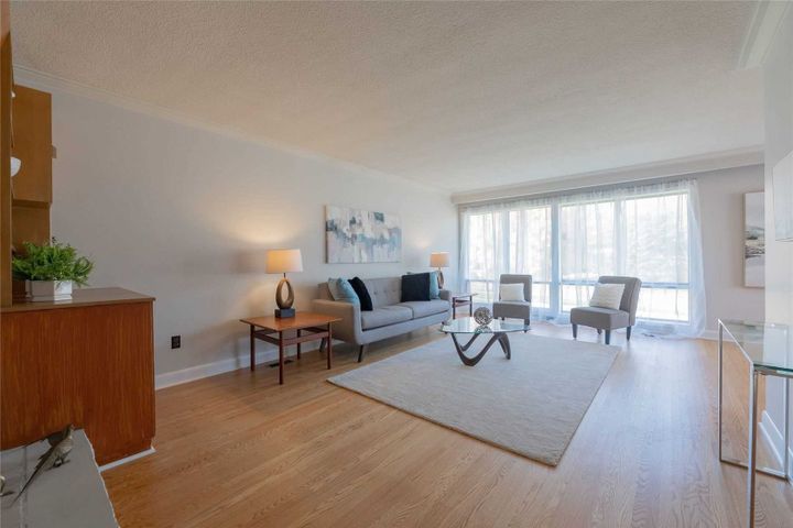 3-blithfield-ave-bayview-village-toronto-02 at 3 Blithfield Avenue, Bayview Village, Toronto 3-blithfield-ave-bayview-village-toronto-02 at 3 Blithfield Avenue, Bayview Village, Toronto