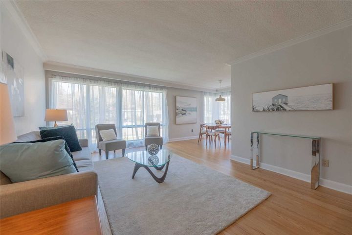 3-blithfield-ave-bayview-village-toronto-04 at 3 Blithfield Avenue, Bayview Village, Toronto 3-blithfield-ave-bayview-village-toronto-04 at 3 Blithfield Avenue, Bayview Village, Toronto