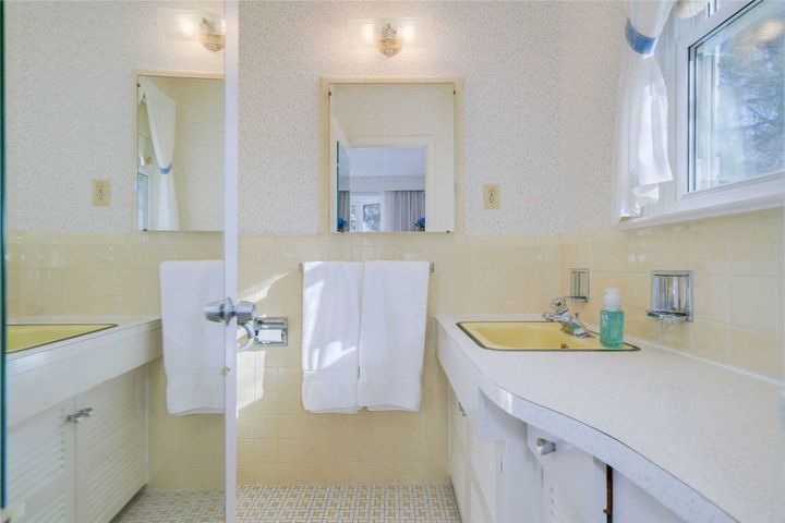 6-page-ave-bayview-village-toronto-16 at 6 Page Avenue, Bayview Village, Toronto 6-page-ave-bayview-village-toronto-16 at 6 Page Avenue, Bayview Village, Toronto