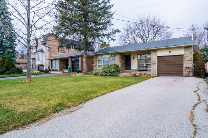 highres_003 at 8 Canary Crescent, Bayview Village, Toronto highres_003 at 8 Canary Crescent, Bayview Village, Toronto