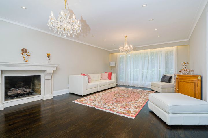 highres_005 at 117 Burbank Drive, Bayview Village, Toronto highres_005 at 117 Burbank Drive, Bayview Village, Toronto