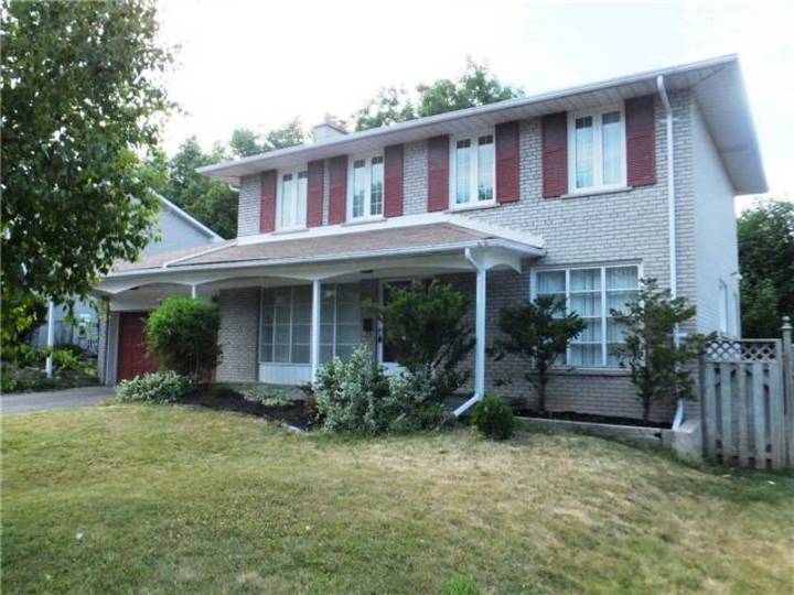 1 at 1 Knollview Crescent, Bayview Village, Toronto 1 at 1 Knollview Crescent, Bayview Village, Toronto