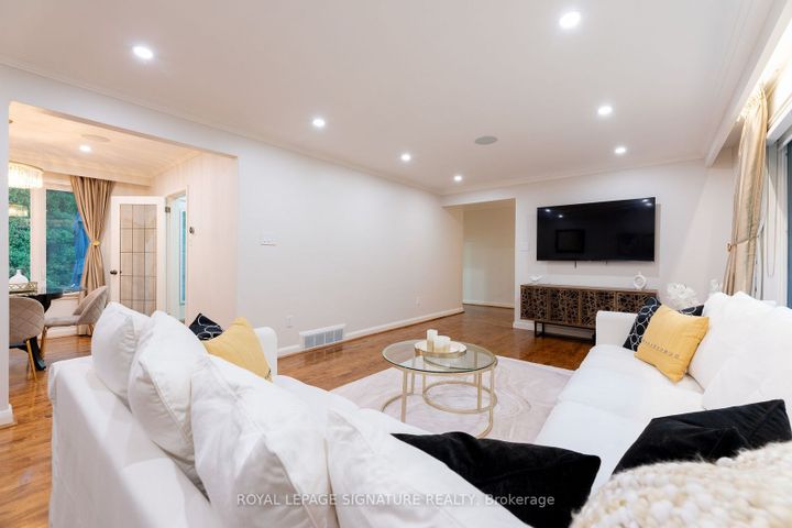 12-bayberry-cres-bayview-village-toronto-05 at 12 Bayberry Crescent, Bayview Village, Toronto 12-bayberry-cres-bayview-village-toronto-05 at 12 Bayberry Crescent, Bayview Village, Toronto