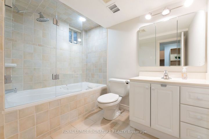 12-bayberry-cres-bayview-village-toronto-24 at 12 Bayberry Crescent, Bayview Village, Toronto 12-bayberry-cres-bayview-village-toronto-24 at 12 Bayberry Crescent, Bayview Village, Toronto