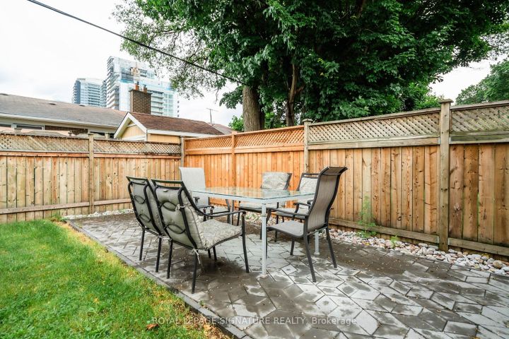 23-talara-dr-bayview-village-toronto-28 at 23 Talara Drive, Bayview Village, Toronto 23-talara-dr-bayview-village-toronto-28 at 23 Talara Drive, Bayview Village, Toronto