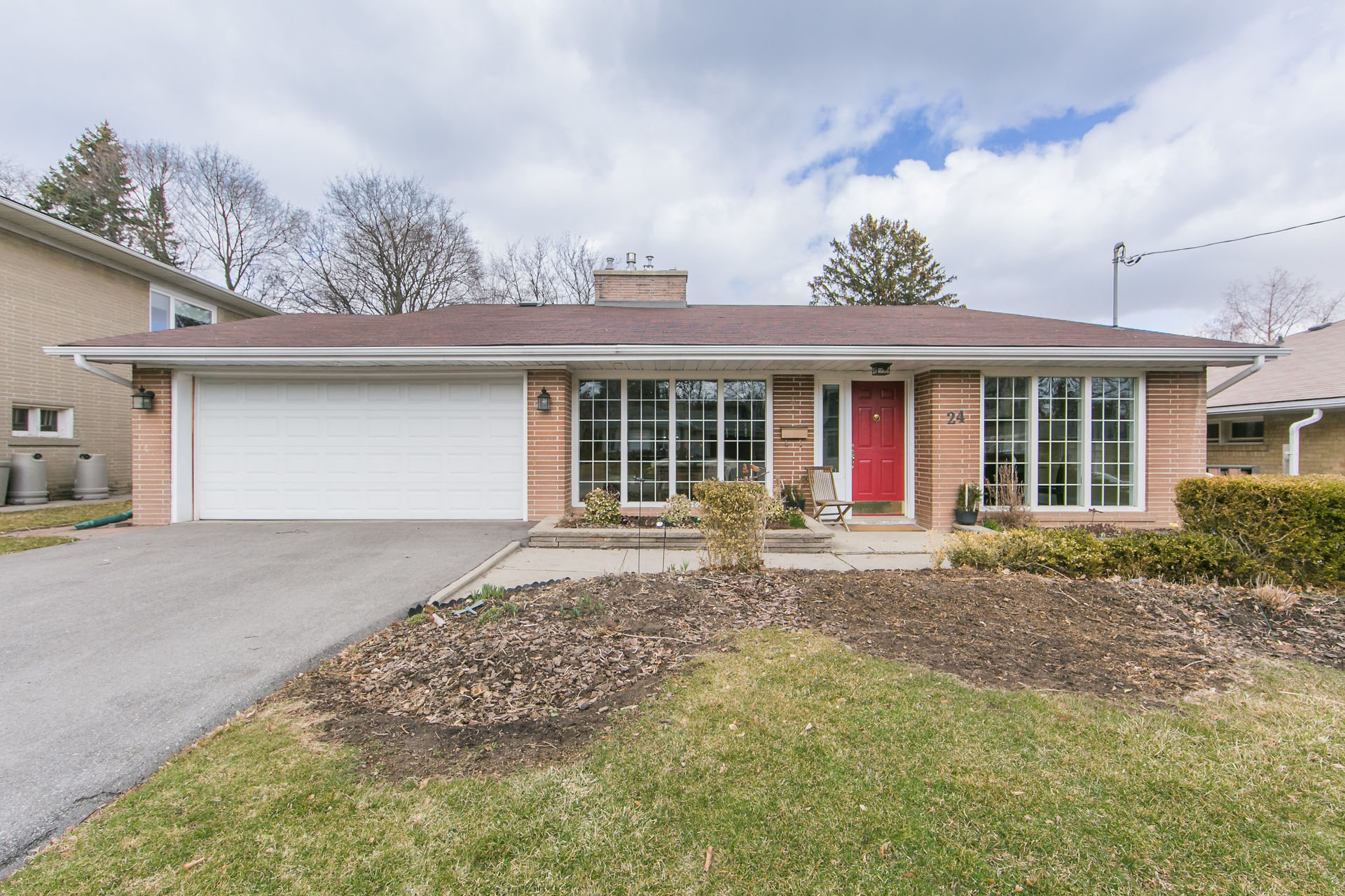 24 Flaremore Crescent, Bayview Village, Toronto  by The Gerber Group 24 Flaremore Crescent, Bayview Village, Toronto