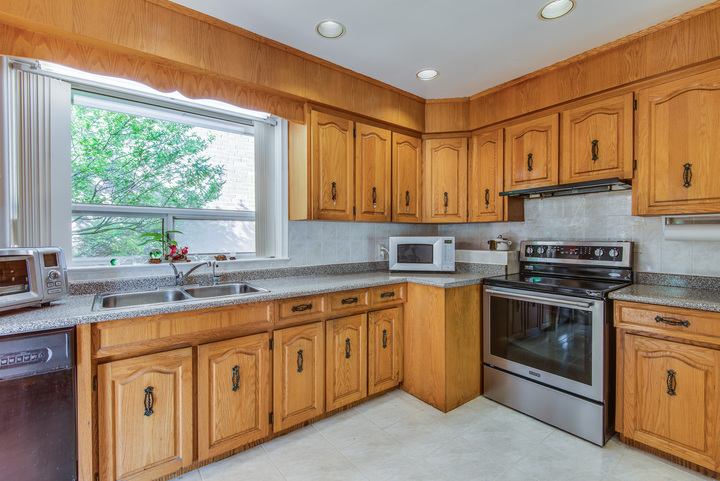 highres_011 at SALE #467 - 19 Burbank Drive, Bayview Village, Toronto highres_011 at SALE #467 - 19 Burbank Drive, Bayview Village, Toronto