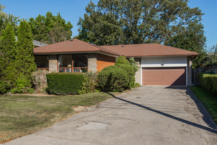 highres_038 at SALE #467 - 19 Burbank Drive, Bayview Village, Toronto highres_038 at SALE #467 - 19 Burbank Drive, Bayview Village, Toronto