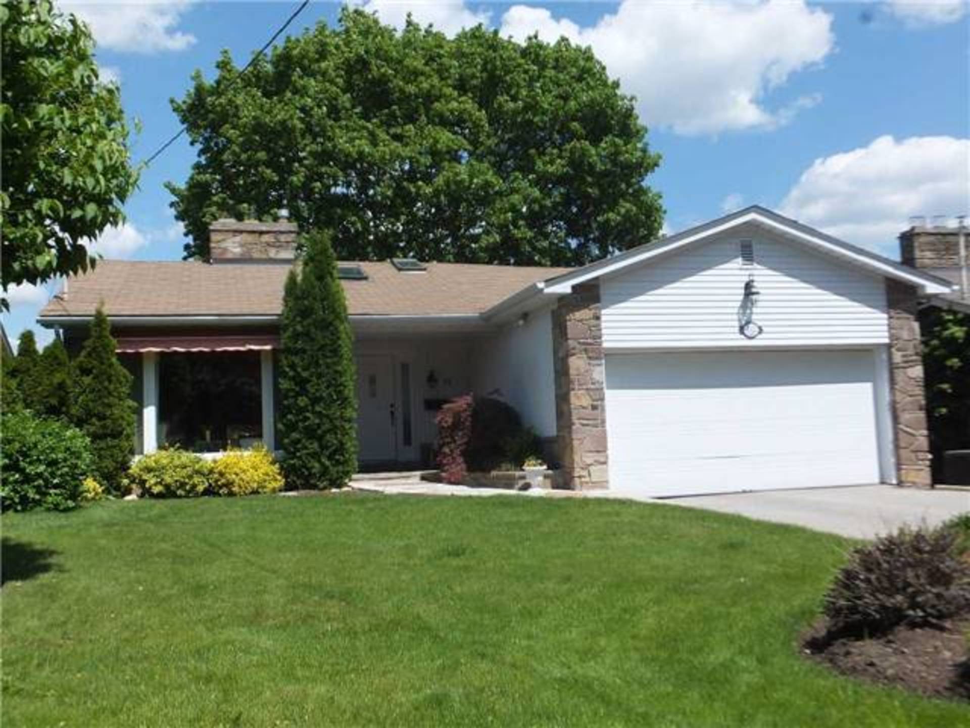 SALE # 461 - 32 Canary Crescent, Bayview Village, Toronto  by The Gerber Group SALE # 461 - 32 Canary Crescent, Bayview Village, Toronto