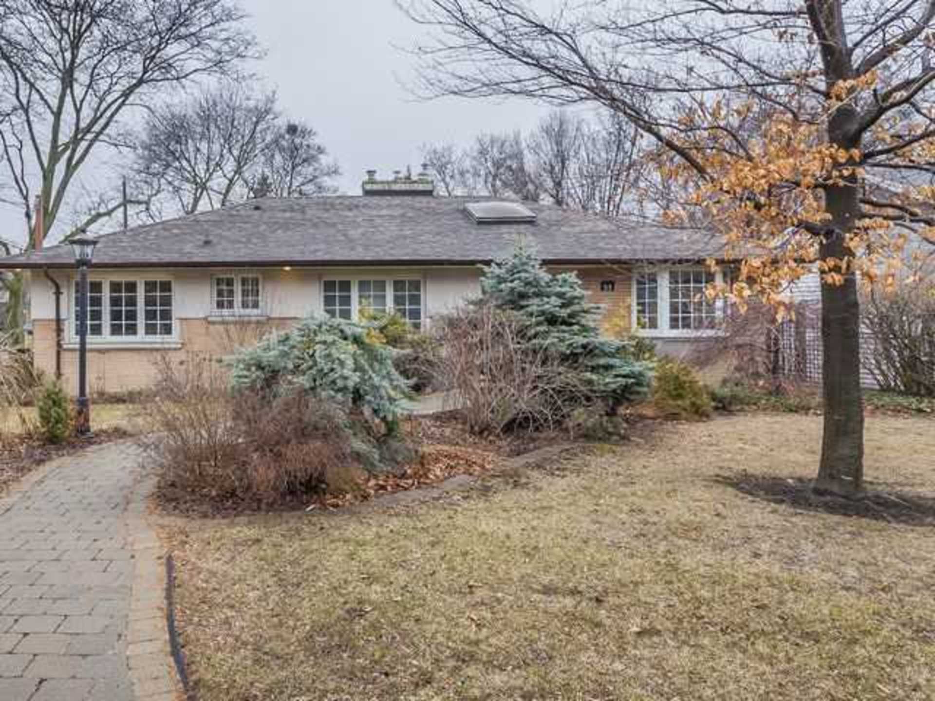 SALE #454 - 53 Sumner Heights Drive, Bayview Village, Toronto  by The Gerber Group SALE #454 - 53 Sumner Heights Drive, Bayview Village, Toronto