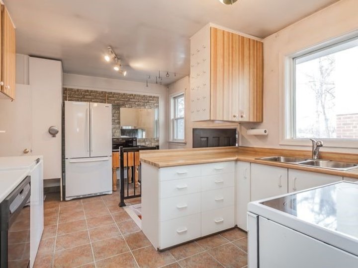 c3686068_7 at SALE # 451 - 20 Ravenscroft Circle, Bayview Village, Toronto c3686068_7 at SALE # 451 - 20 Ravenscroft Circle, Bayview Village, Toronto