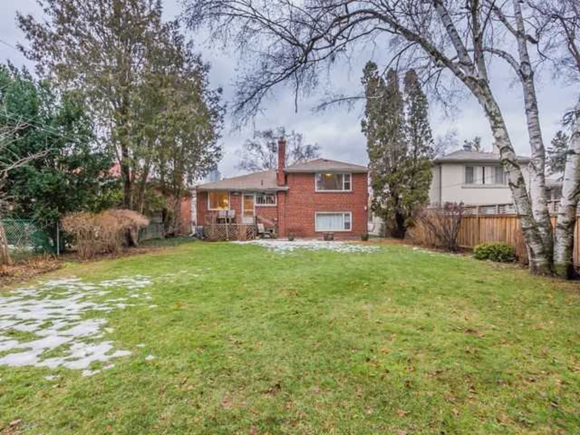 SALE # 450 - 14 Arrowstook Road, Bayview Village, Toronto  by The Gerber Group SALE # 450 - 14 Arrowstook Road, Bayview Village, Toronto