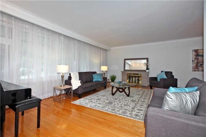 39-whittaker-cres-bayview-village-toronto-04 at SALE #472 -39 Whittaker Crescent, Bayview Village, Toronto 39-whittaker-cres-bayview-village-toronto-04 at SALE #472 -39 Whittaker Crescent, Bayview Village, Toronto