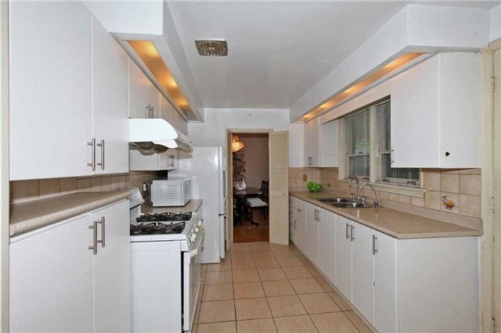 39-whittaker-cres-bayview-village-toronto-08 at SALE #472 -39 Whittaker Crescent, Bayview Village, Toronto 39-whittaker-cres-bayview-village-toronto-08 at SALE #472 -39 Whittaker Crescent, Bayview Village, Toronto