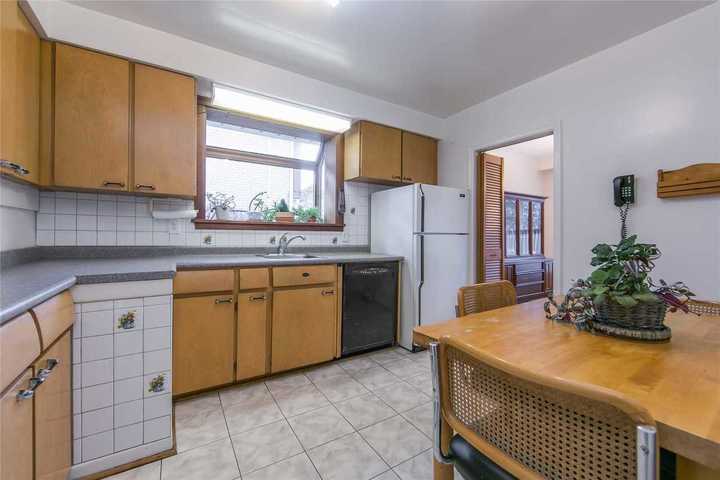 23-arrowstook-rd-bayview-village-toronto-07 at SALE #473 - 23 Arrowstook Road, Bayview Village, Toronto 23-arrowstook-rd-bayview-village-toronto-07 at SALE #473 - 23 Arrowstook Road, Bayview Village, Toronto