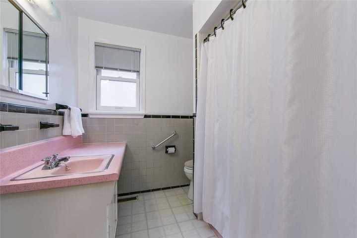 23-arrowstook-rd-bayview-village-toronto-14 at SALE #473 - 23 Arrowstook Road, Bayview Village, Toronto 23-arrowstook-rd-bayview-village-toronto-14 at SALE #473 - 23 Arrowstook Road, Bayview Village, Toronto