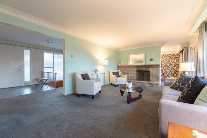 016-highres_016-3 at 139 Citation Drive, Bayview Village, Toronto 016-highres_016-3 at 139 Citation Drive, Bayview Village, Toronto