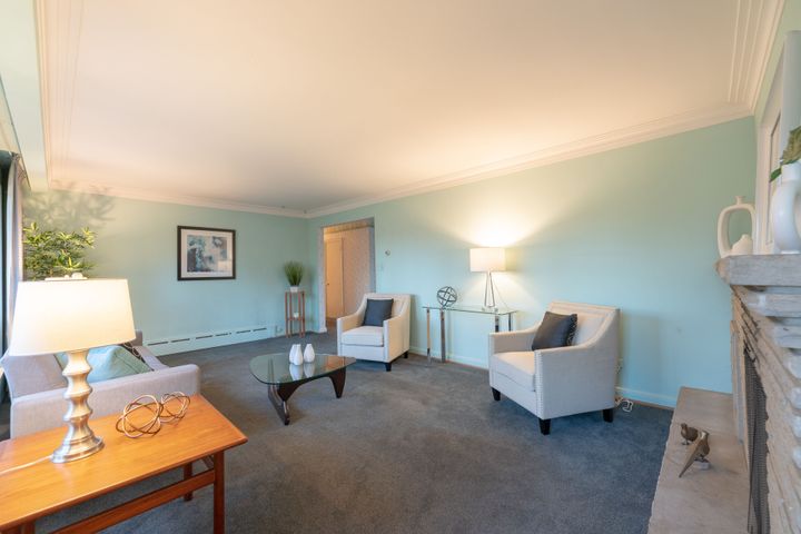 017-highres_017-2 at 139 Citation Drive, Bayview Village, Toronto 017-highres_017-2 at 139 Citation Drive, Bayview Village, Toronto