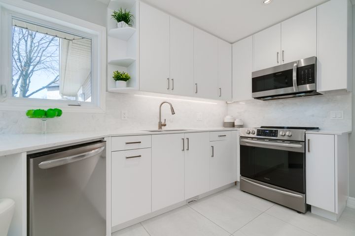 014-highres_014 at 16 Palomino Crescent, Bayview Village, Toronto 014-highres_014 at 16 Palomino Crescent, Bayview Village, Toronto