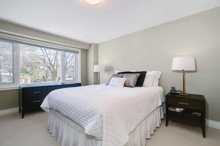 019-highres_019 at 16 Palomino Crescent, Bayview Village, Toronto 019-highres_019 at 16 Palomino Crescent, Bayview Village, Toronto