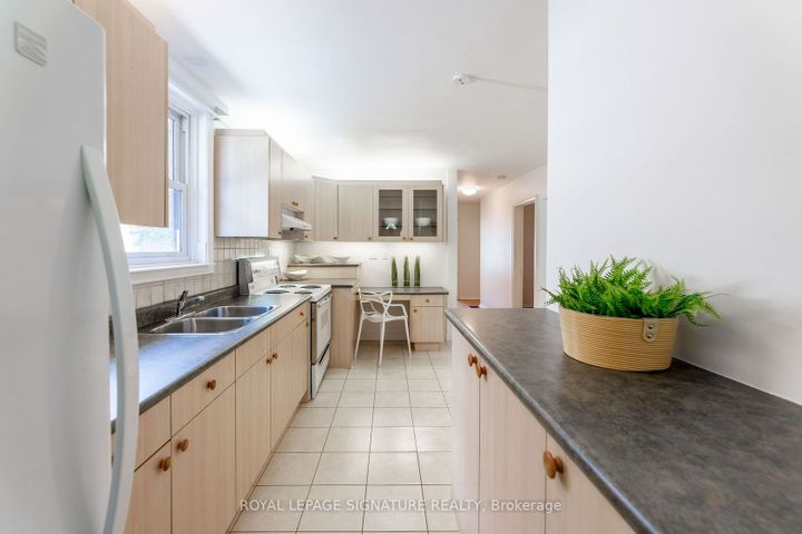 299-holmes-ave-willowdale-east-toronto-12 at 299 Holmes Avenue, Willowdale East, Toronto 299-holmes-ave-willowdale-east-toronto-12 at 299 Holmes Avenue, Willowdale East, Toronto