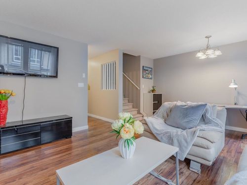 16388-85-avenue-fleetwood-tynehead-surrey-03 at 70 - 16388 85 Avenue, Fleetwood Tynehead, Surrey