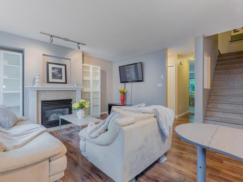 16388-85-avenue-fleetwood-tynehead-surrey-04 at 70 - 16388 85 Avenue, Fleetwood Tynehead, Surrey