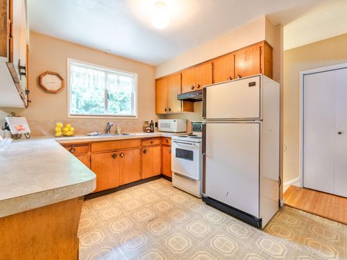 5363-canada-way-burnaby-bc-v5e-3n5-canada-007-014-kitchen-mls_size at 5363 Canada Way, Deer Lake, Burnaby South 5363-canada-way-burnaby-bc-v5e-3n5-canada-007-014-kitchen-mls_size at 5363 Canada Way, Deer Lake, Burnaby South