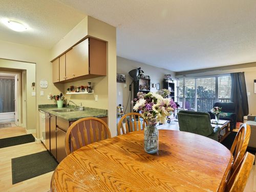 9847-manchester-drive-cariboo-burnaby-north-08 at 327 - 9847 Manchester Drive, Cariboo, Burnaby North 9847-manchester-drive-cariboo-burnaby-north-08 at 327 - 9847 Manchester Drive, Cariboo, Burnaby North