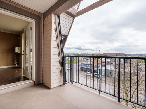 17769-57-ave-423-surrey-bc-v3s-1h1-canada-019-020-deck-mls_size at 423 - 17769 57 Avenue, Cloverdale BC, Cloverdale 17769-57-ave-423-surrey-bc-v3s-1h1-canada-019-020-deck-mls_size at 423 - 17769 57 Avenue, Cloverdale BC, Cloverdale