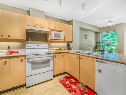 8701-16th-ave-unit-94-burnaby-bc-v3n-5b5-canada-008-027-kitchen-mls_size at 94 - 8701 16th Avenue, The Crest, Burnaby East