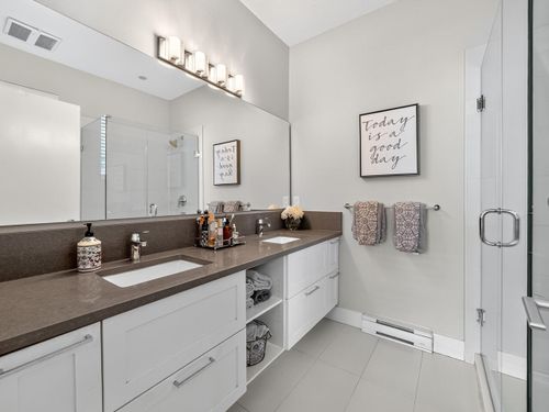 5068-savile-row-unit-6-burnaby-bc-v5e-0c1-canada-015-020-bathroom-mls_size at 6 - 5068 Savile Row, Burnaby Lake, Burnaby South