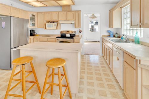 1655-mcpherson-drive-citadel-pq-port-coquitlam-11 at 1655 Mcpherson Drive, Citadel PQ, Port Coquitlam