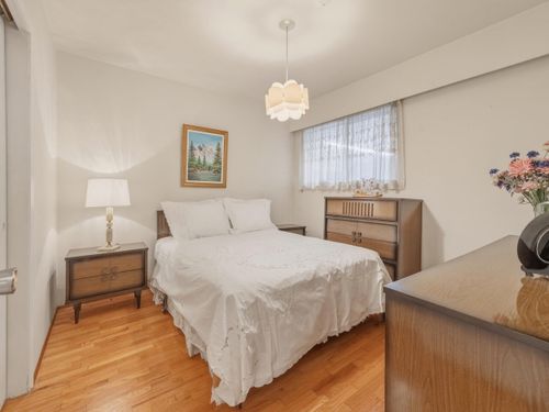 3939-boundary-rd-vancouver-bc-v5r-2m4-canada-017-003-bedroom-mls_size at 3939 Boundary Road, Renfrew Heights, Vancouver East