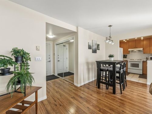 7080-st-albans-road-brighouse-south-richmond-03 at 907 - 7080 St. Albans Road, Brighouse South, Richmond