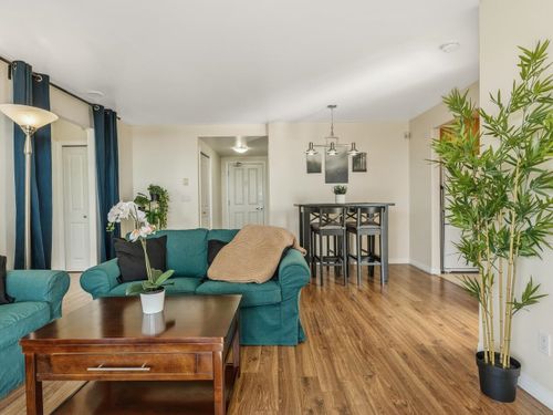 7080-st-albans-road-brighouse-south-richmond-12 at 907 - 7080 St. Albans Road, Brighouse South, Richmond