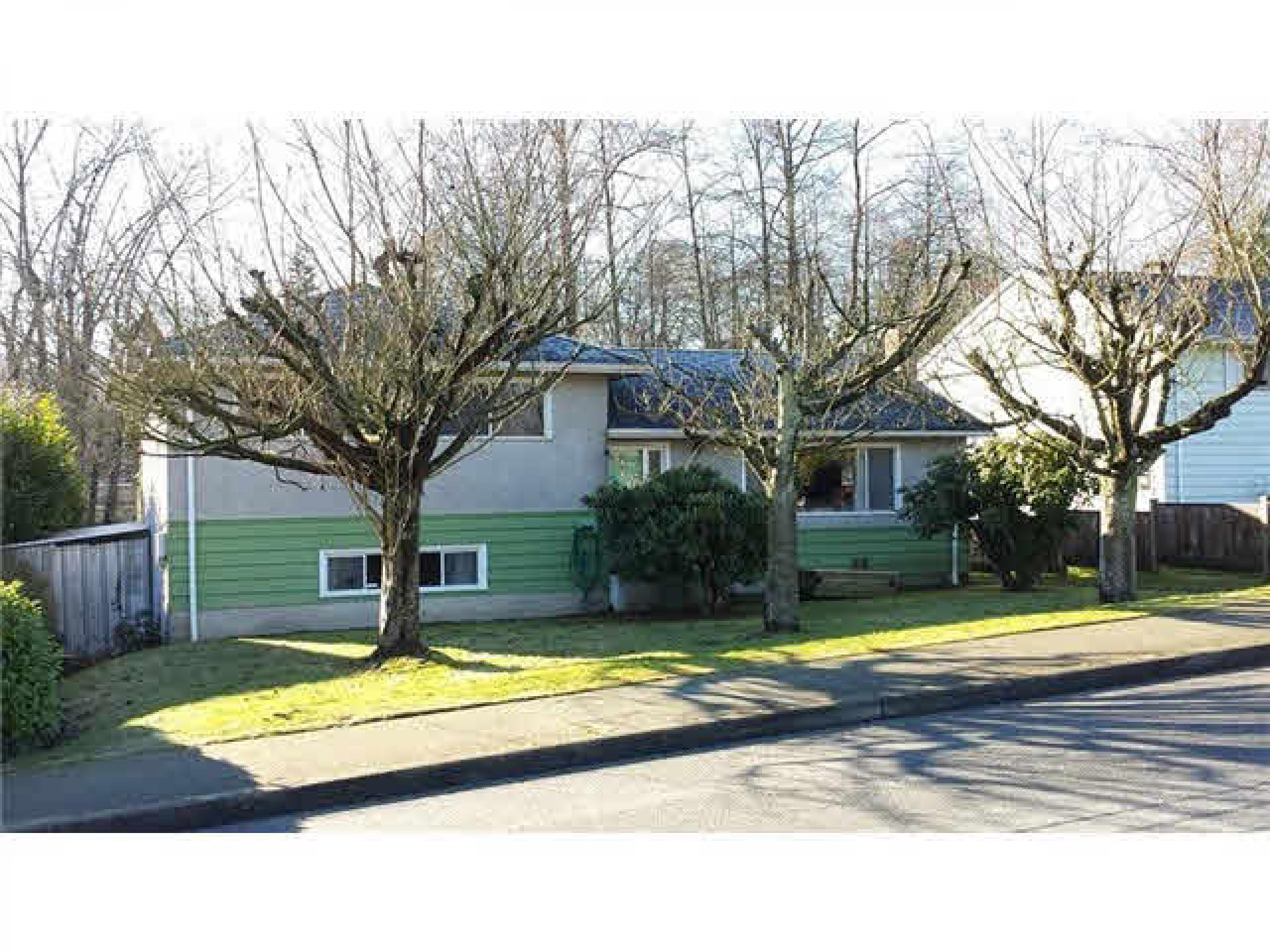 4386 Moscrop Street, Garden Village, Burnaby South 4386 Moscrop Street, Garden Village, Burnaby South