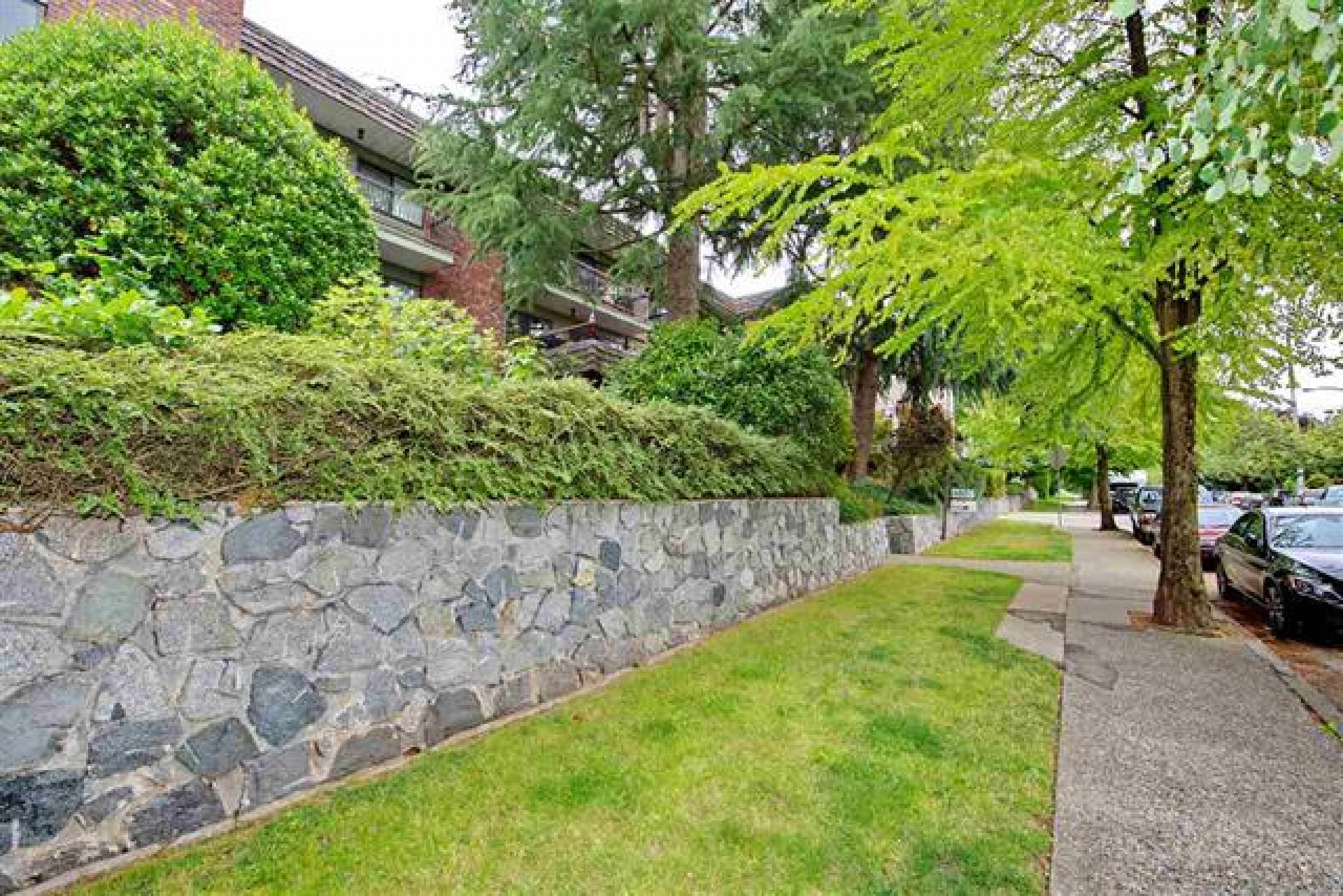 213 - 680 E 5th Avenue, Mount Pleasant VE, Vancouver East by The Kardi Group 213 - 680 E 5th Avenue, Mount Pleasant VE, Vancouver East