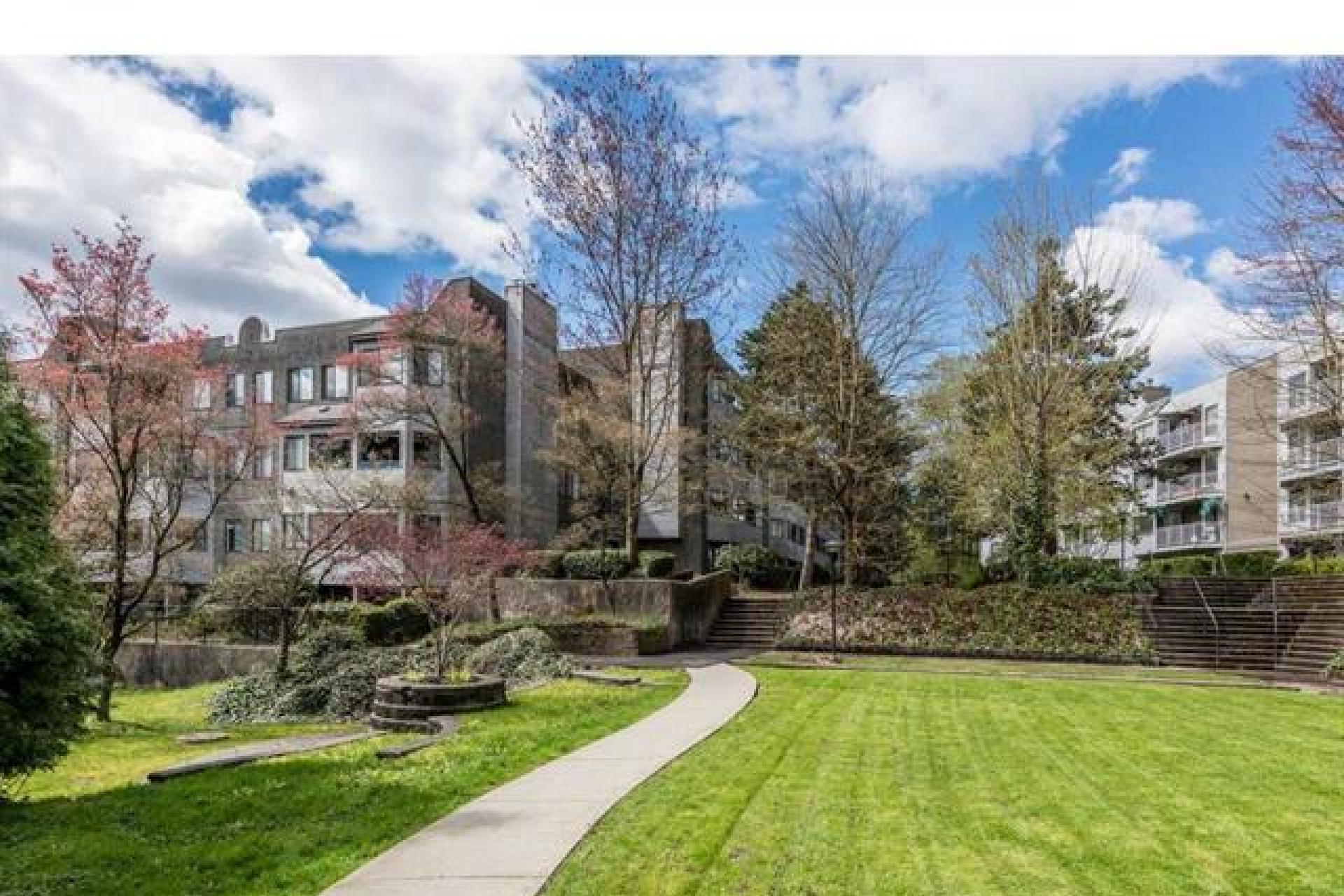 412 - 9890 Manchester Drive, Cariboo, Burnaby North by The Kardi Group 412 - 9890 Manchester Drive, Cariboo, Burnaby North