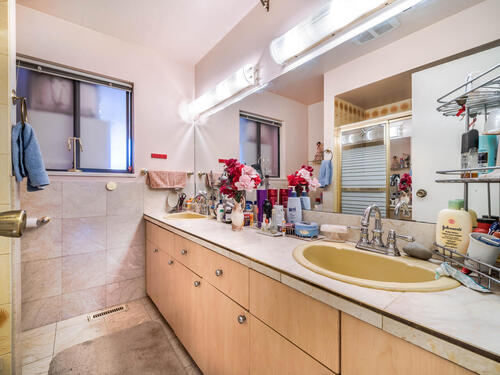 1515-duthie-ave-burnaby-bc-v5a-016-004-bathroom-mls_size at 1515 Duthie Avenue, Sperling-Duthie, Burnaby North 1515-duthie-ave-burnaby-bc-v5a-016-004-bathroom-mls_size at 1515 Duthie Avenue, Sperling-Duthie, Burnaby North