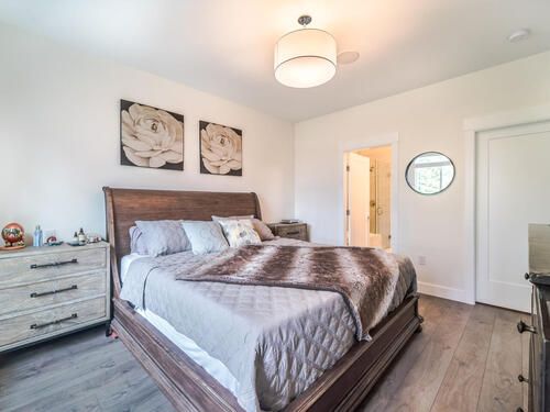 7979-152-st-surrey-bc-v3s-010-021-bedroom-mls_size at 23 - 7979 152 Street, Fleetwood Tynehead, Surrey