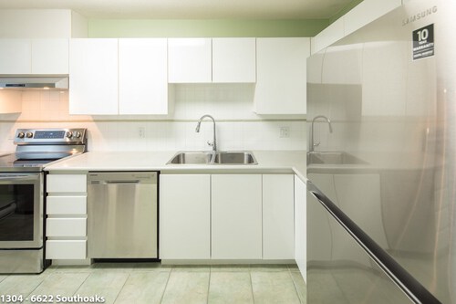 6622-southoaks-crescent-highgate-burnaby-south-11 at 1304 - 6622 Southoaks Crescent, Highgate, Burnaby South