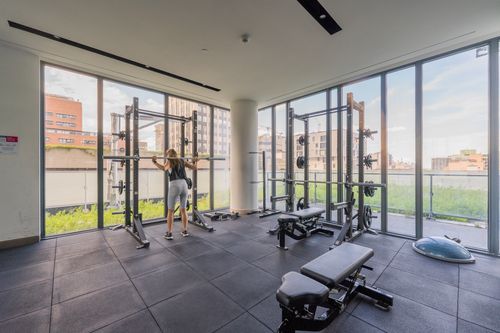 Amenities - Exercise room at 25 E Richmond Street, Church-Yonge Corridor, Toronto Amenities - Exercise room at 25 E Richmond Street, Church-Yonge Corridor, Toronto