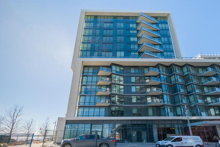 15 Merchants' Wharf, Waterfront Communities C8, Toronto 2 15 Merchants' Wharf, Waterfront Communities C8, Toronto 2