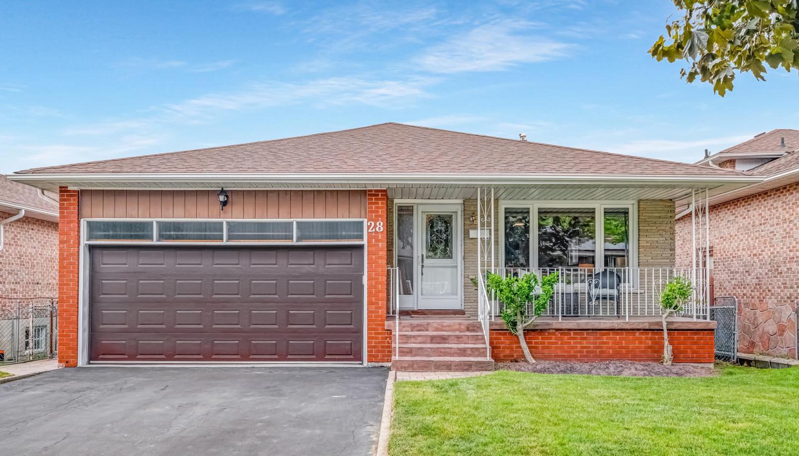 28 Greendowns Drive, Scarborough Village, Toronto