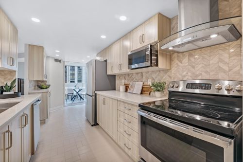 10-kenneth-avenue-406-toronto-web-mls-17 at 406 - 10 Kenneth Avenue, Birchcliffe-Cliffside, Toronto