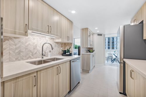 10-kenneth-avenue-406-toronto-web-mls-18 at 406 - 10 Kenneth Avenue, Birchcliffe-Cliffside, Toronto