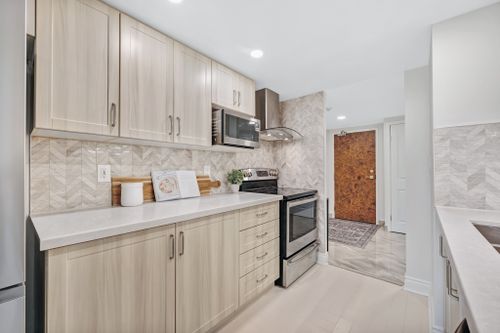 10-kenneth-avenue-406-toronto-web-mls-20 at 406 - 10 Kenneth Avenue, Birchcliffe-Cliffside, Toronto