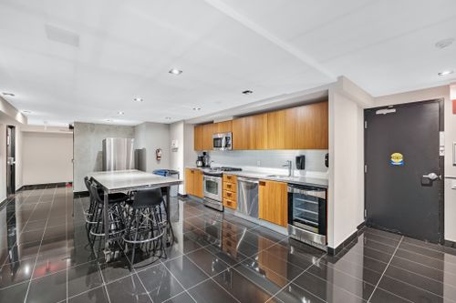 318-king-street-east-605-toronto-web-mls-42 at 605 - 318 King Street, Moss Park, Toronto